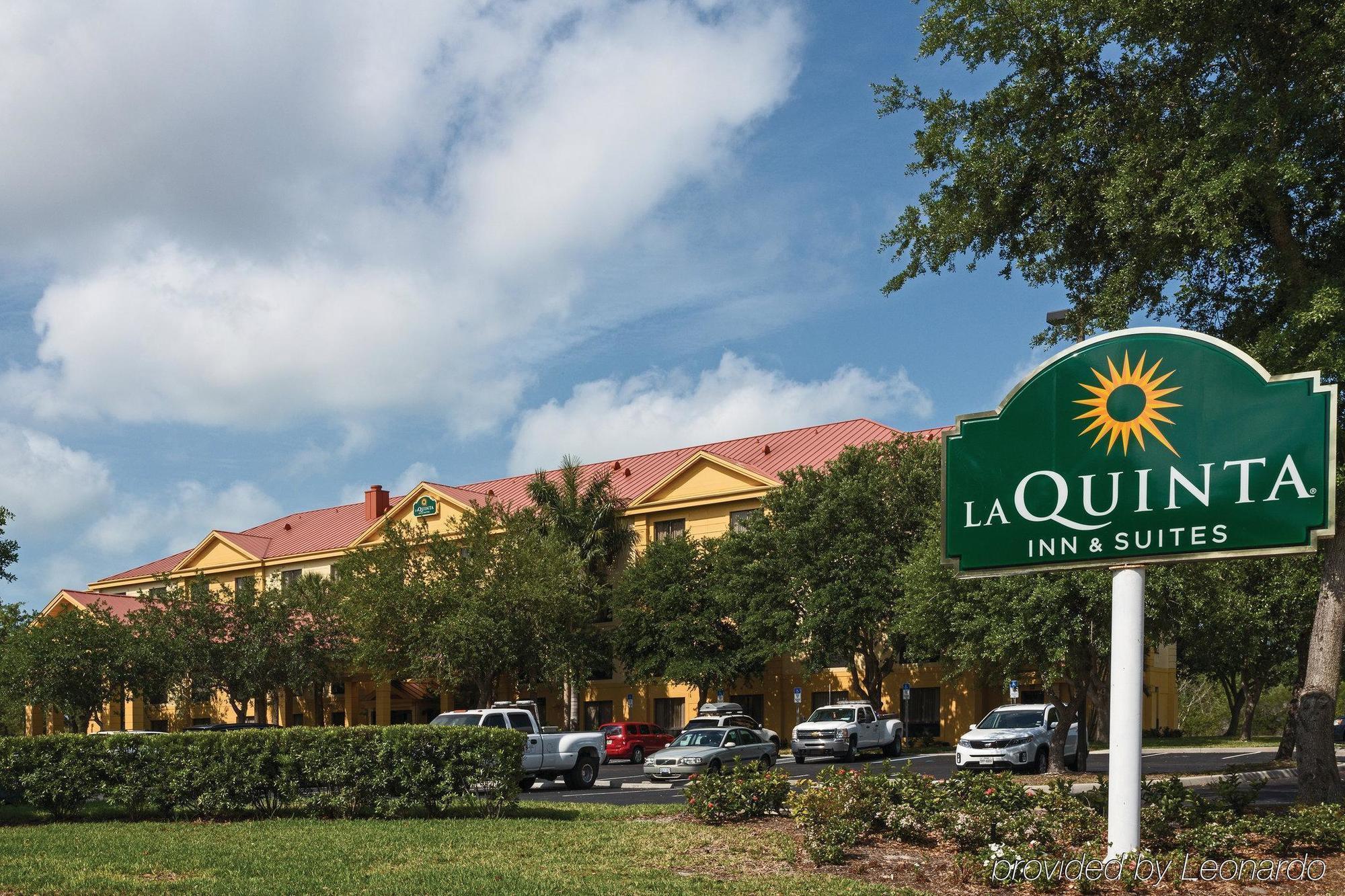 La Quinta By Wyndham Bonita Springs Naples North Hotel Екстериор снимка